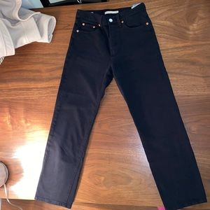 Levi’s Wedgie Straight black jeans